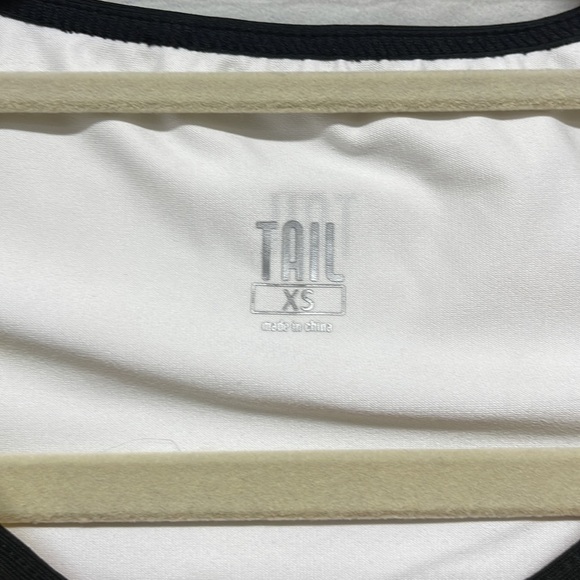 Tail NWT White Scoop Neck Athletic Tennis Tank Top Size XS - Picture 3 of 9